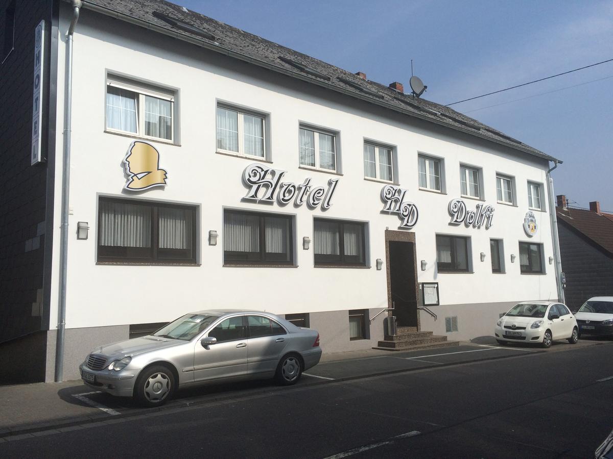 Dolfi Hotel & Restaurant Sulzbach  Buitenkant foto